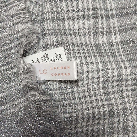 2/$10 Lauren Conrad Wrap Scarf Cream and Silver - Picture 4 of 4